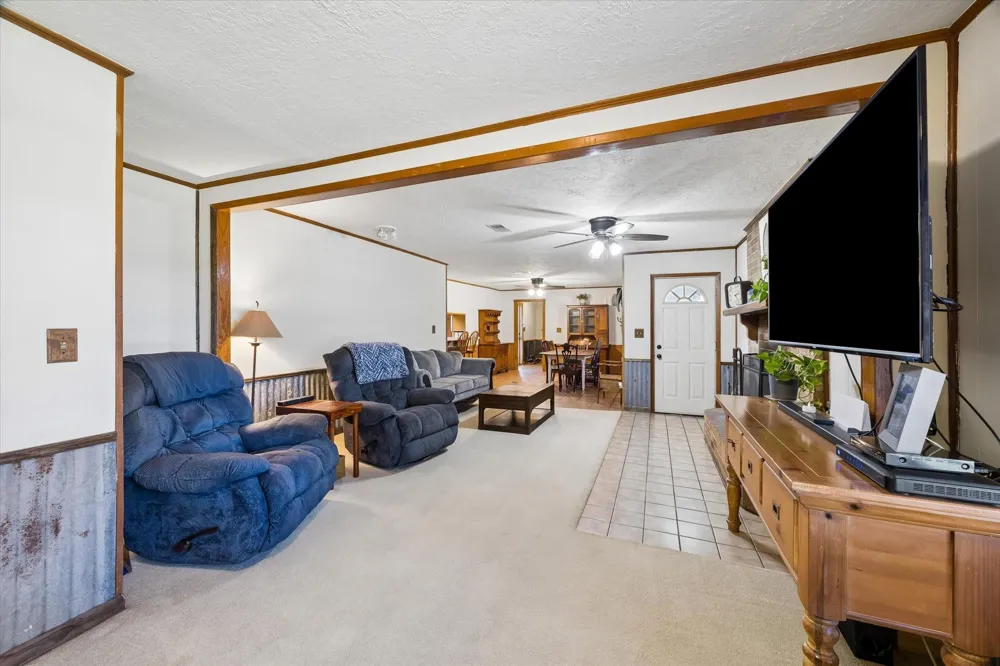 4450 Greenbriar Road Madisonville, TX 77864