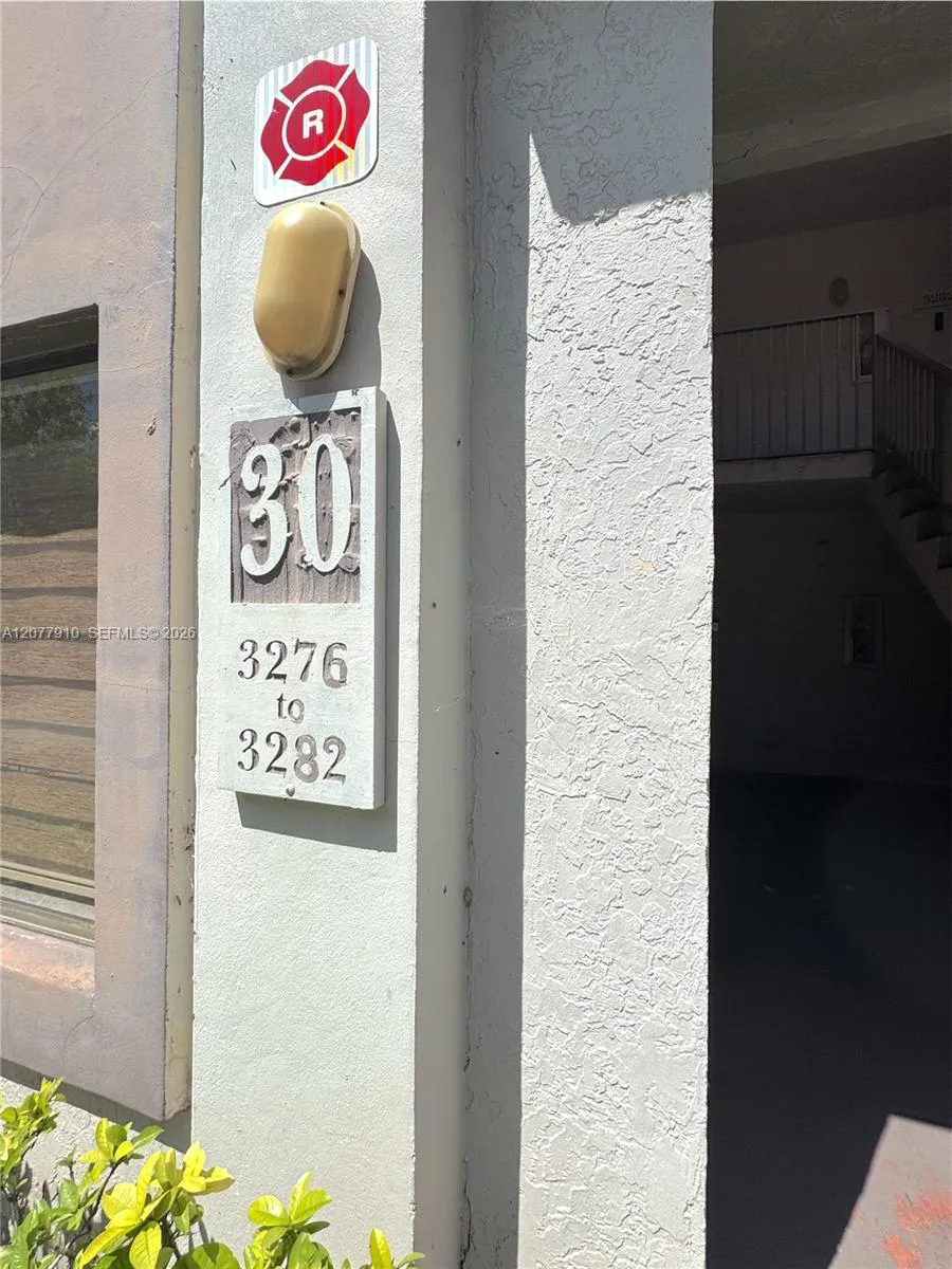 3280 Coral Lake Ln #3280 Coral Springs, FL 33065