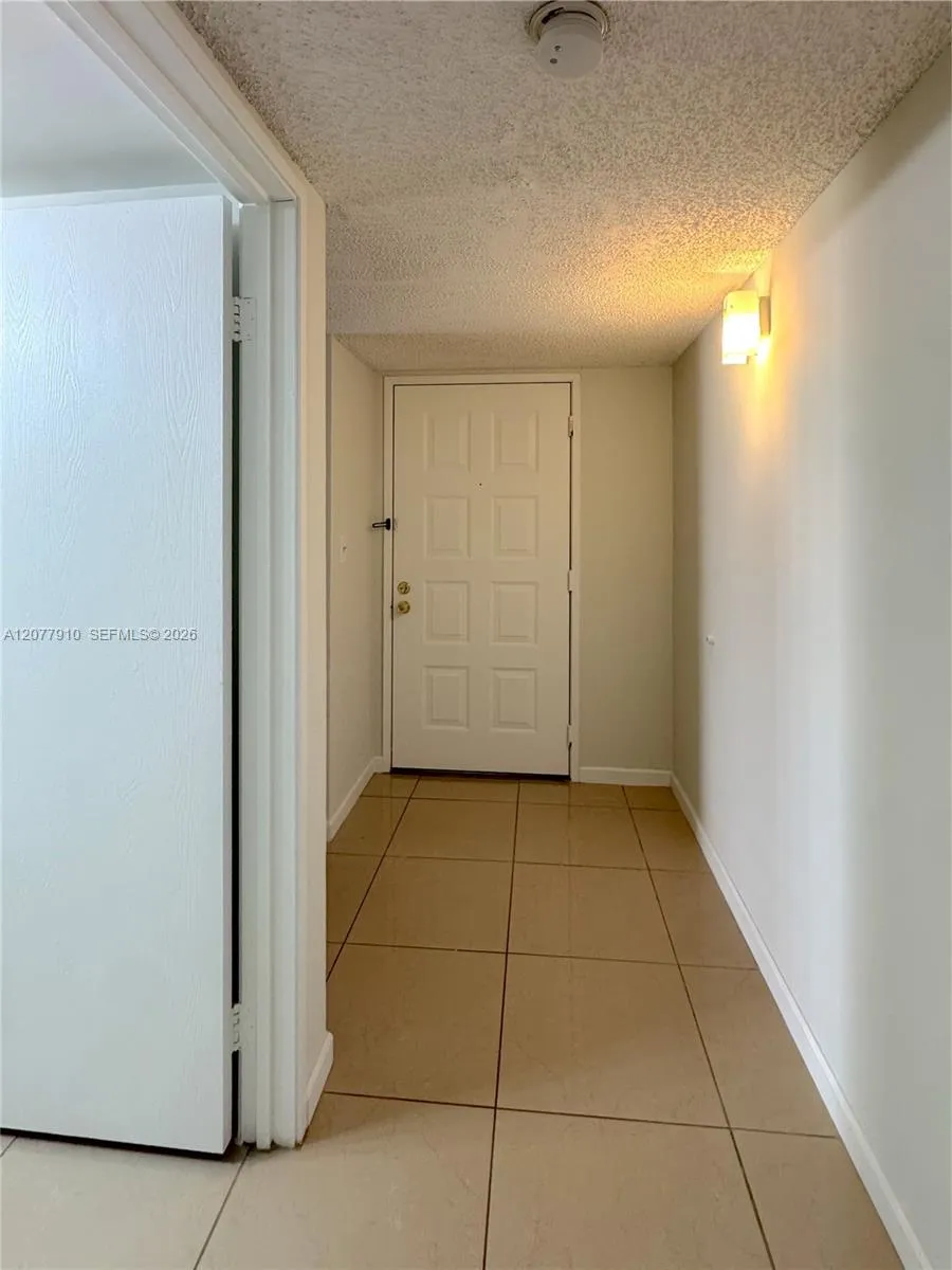 3280 Coral Lake Ln #3280 Coral Springs, FL 33065