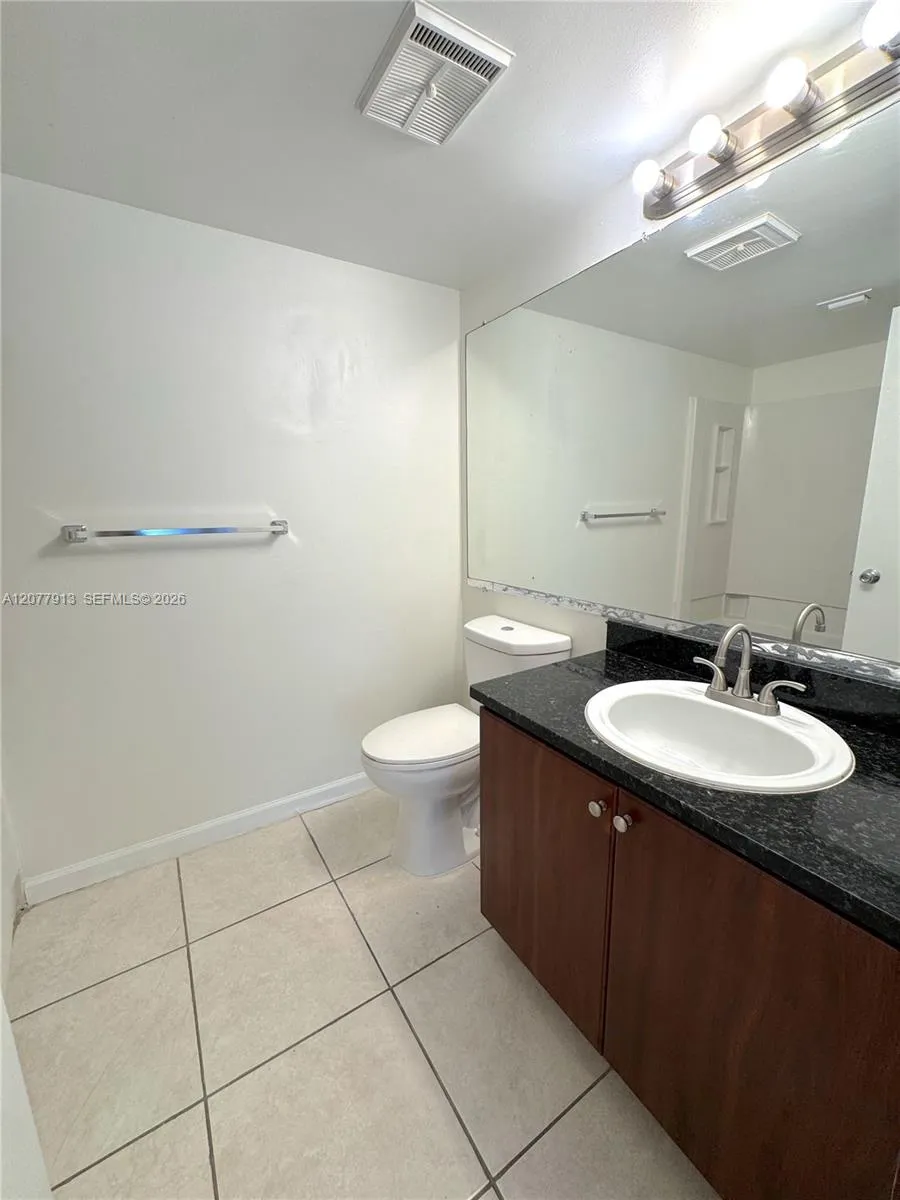 3252 Coral Lake Ln #3252 Coral Springs, FL 33065