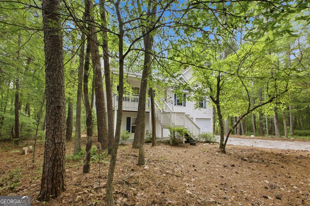 50 Oak Grove LN NW Adairsville, GA 30103