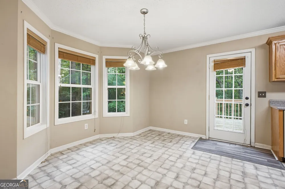 50 Oak Grove LN NW Adairsville, GA 30103