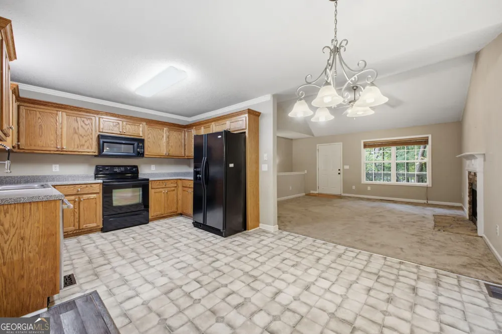 50 Oak Grove LN NW Adairsville, GA 30103