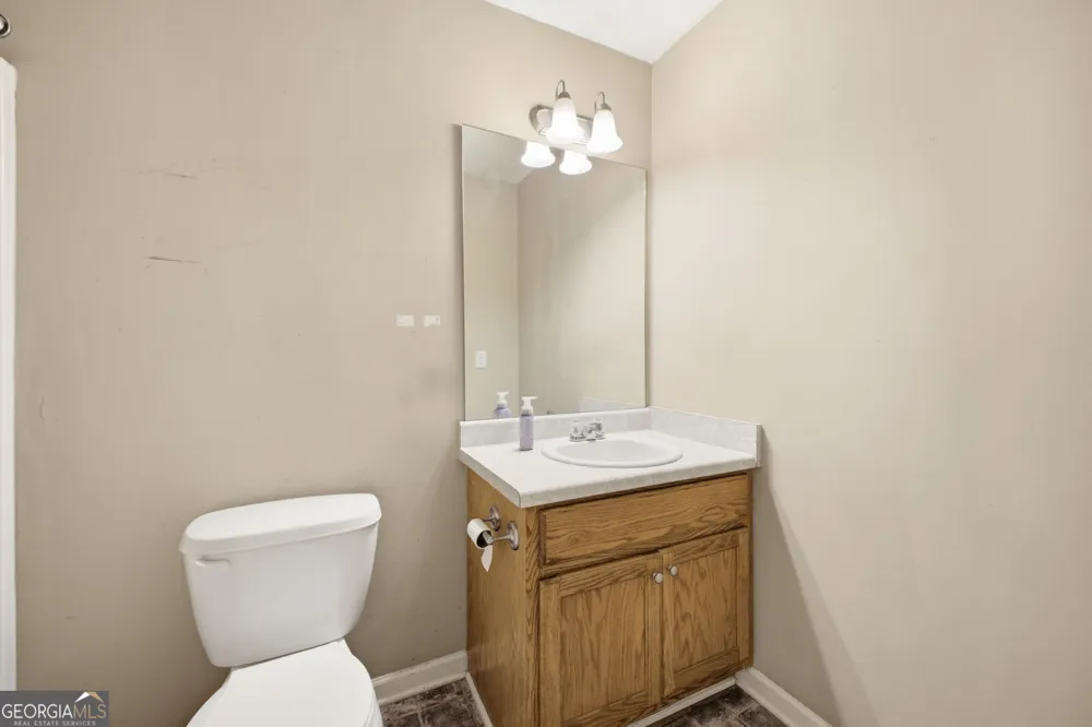 50 Oak Grove LN NW Adairsville, GA 30103