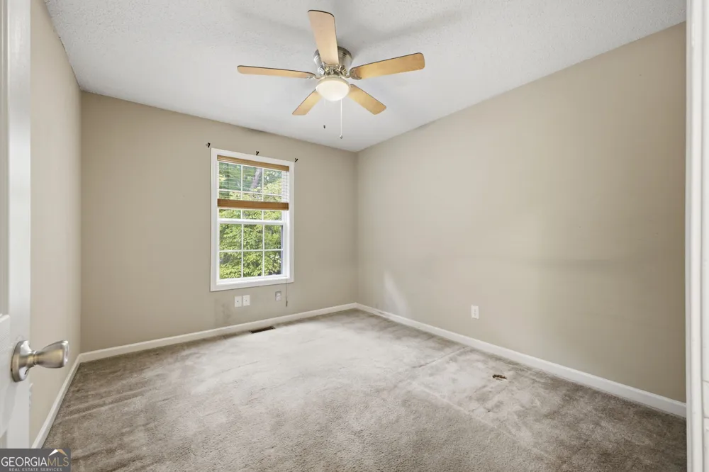 50 Oak Grove LN NW Adairsville, GA 30103