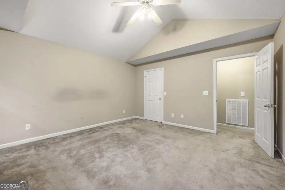 50 Oak Grove LN NW Adairsville, GA 30103