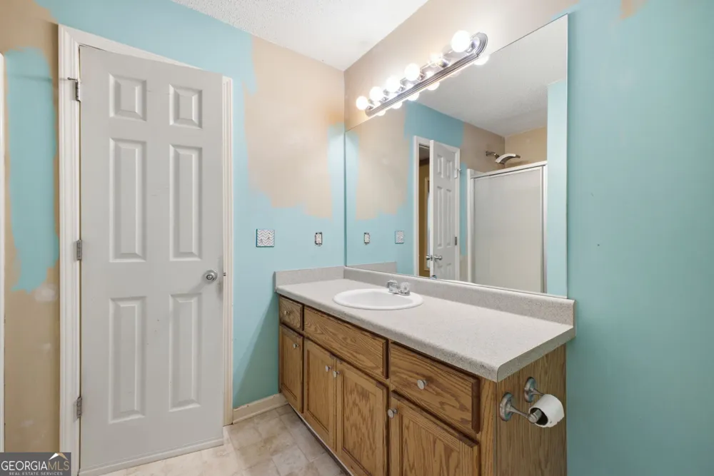 50 Oak Grove LN NW Adairsville, GA 30103