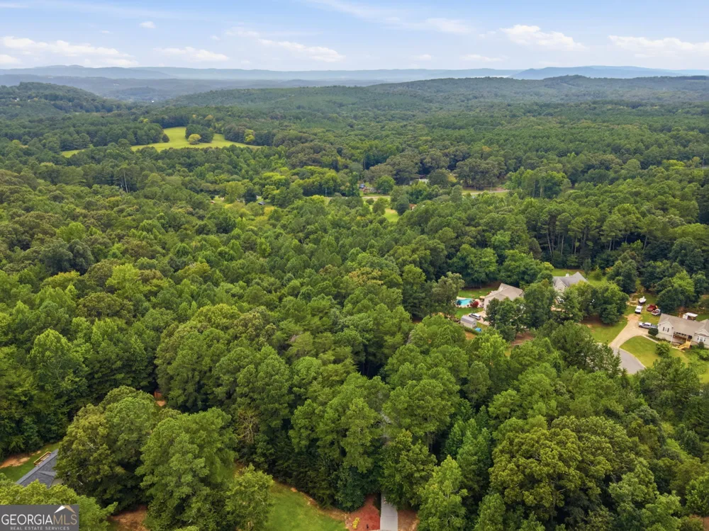 50 Oak Grove LN NW Adairsville, GA 30103