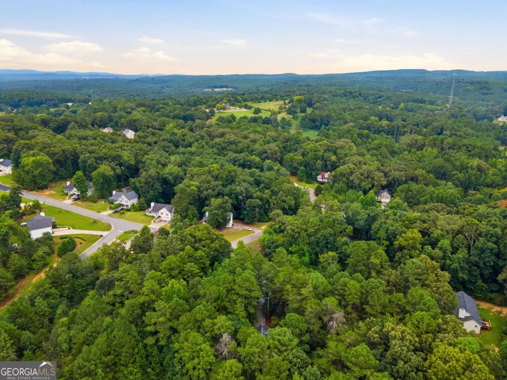 50 Oak Grove LN NW Adairsville, GA 30103