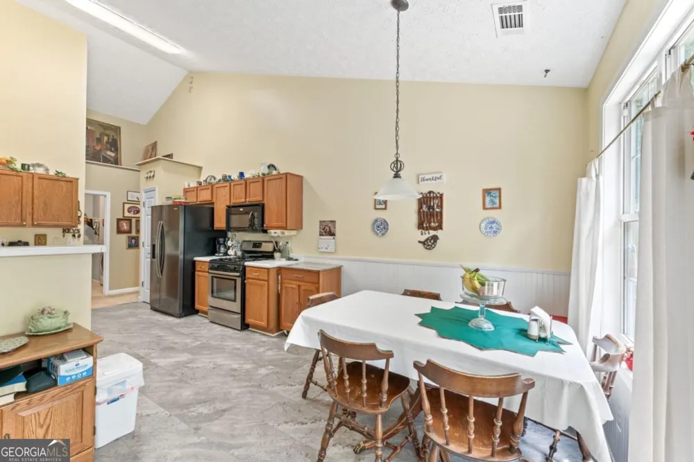 128 Fallow LN Acworth, GA 30101