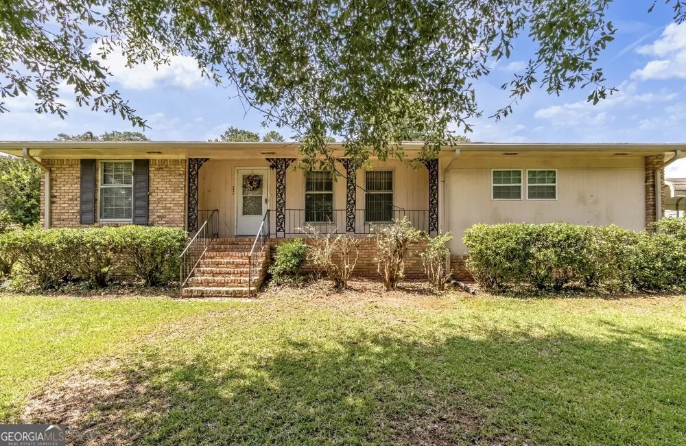 1937 Brannon DR Austell, GA 30106