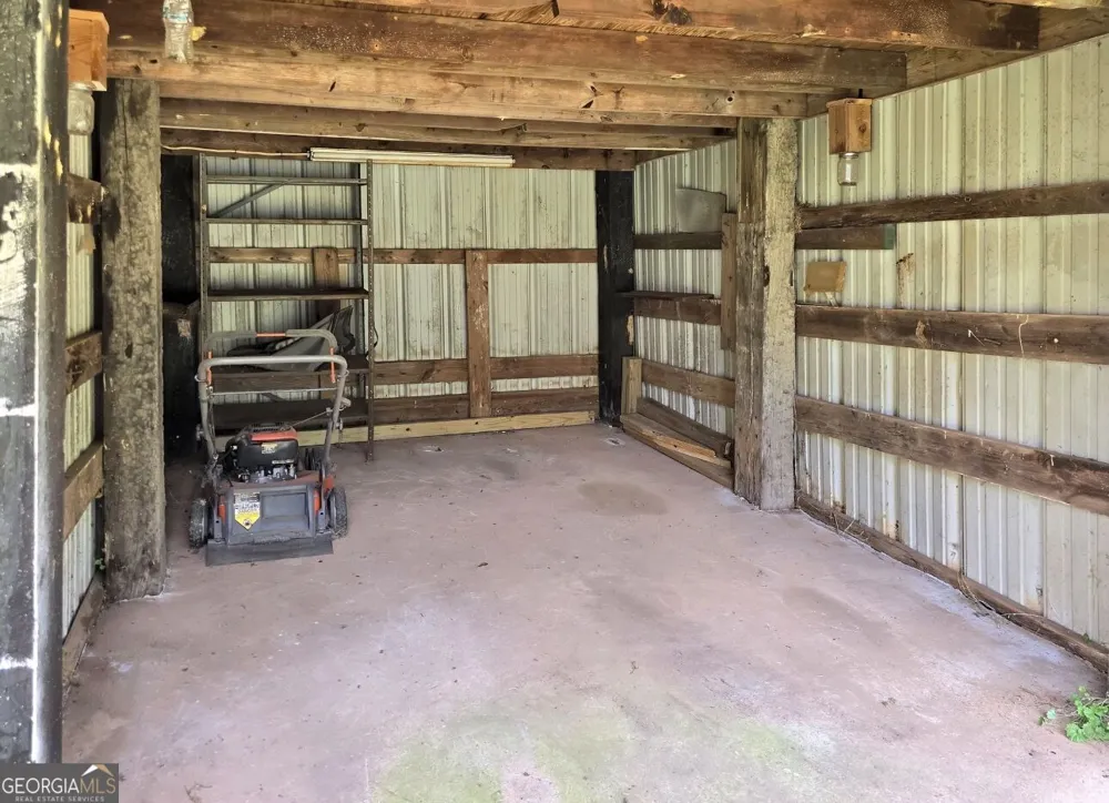 1937 Brannon DR Austell, GA 30106