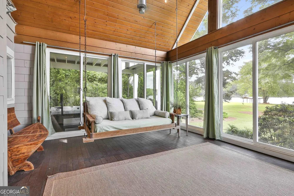 111 Loblolly CIR Peachtree City, GA 30269