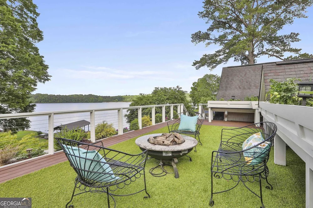 111 Loblolly CIR Peachtree City, GA 30269