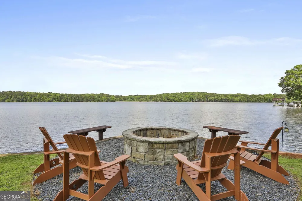 111 Loblolly CIR Peachtree City, GA 30269