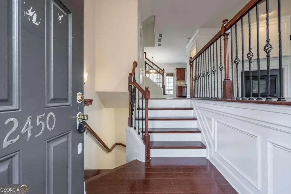 2450 Natoma CT SE Smyrna, GA 30080