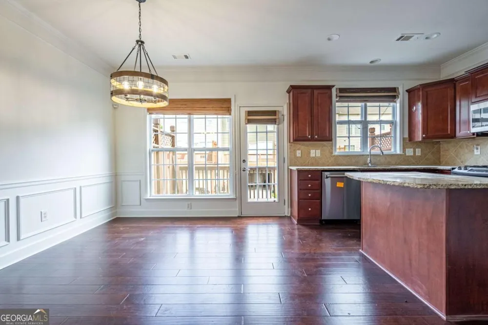 2450 Natoma CT SE Smyrna, GA 30080