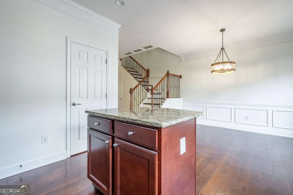 2450 Natoma CT SE Smyrna, GA 30080