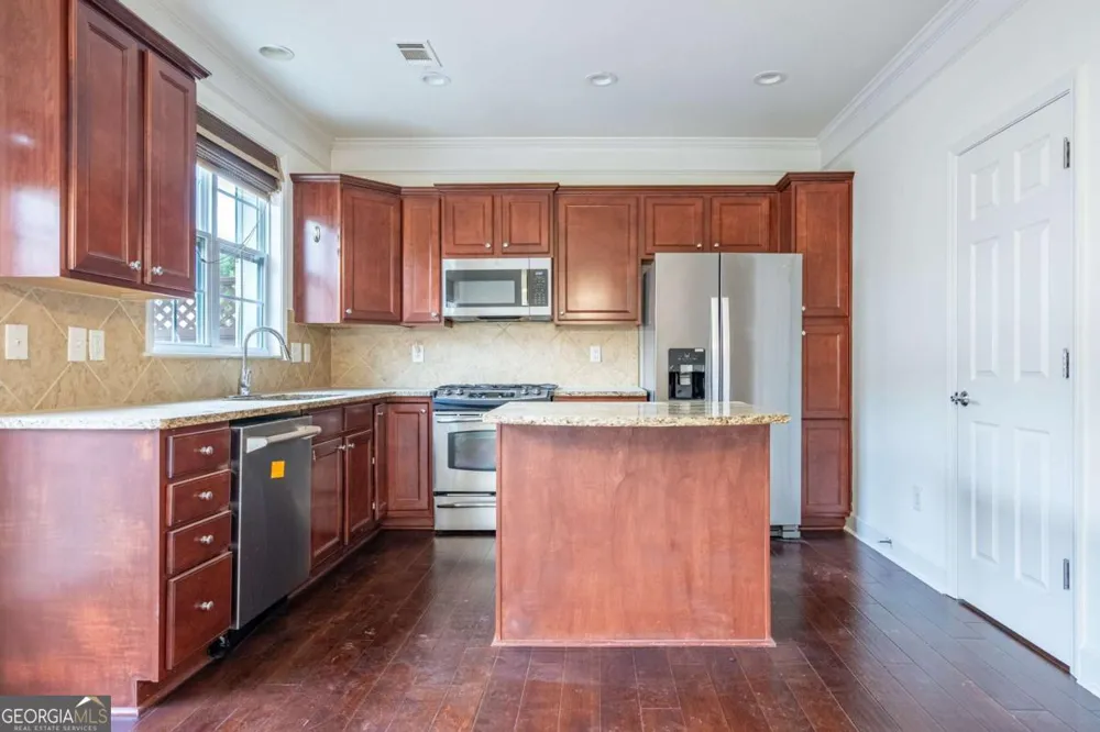 2450 Natoma CT SE Smyrna, GA 30080