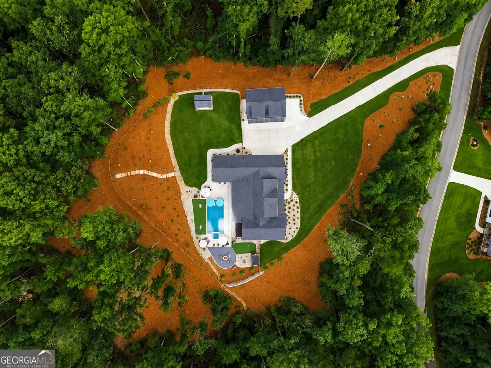 145 London RD Ball Ground, GA 30107