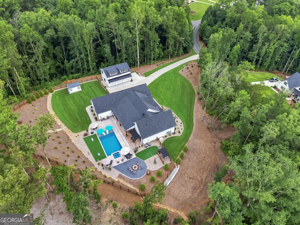 145 London RD Ball Ground, GA 30107