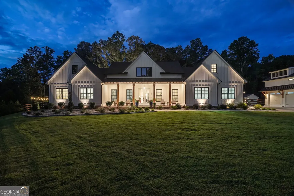 145 London RD Ball Ground, GA 30107