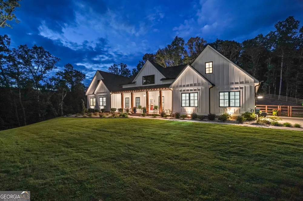145 London RD Ball Ground, GA 30107