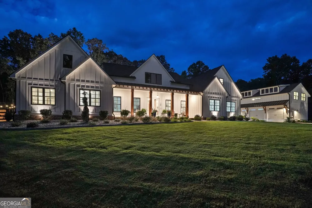145 London RD Ball Ground, GA 30107