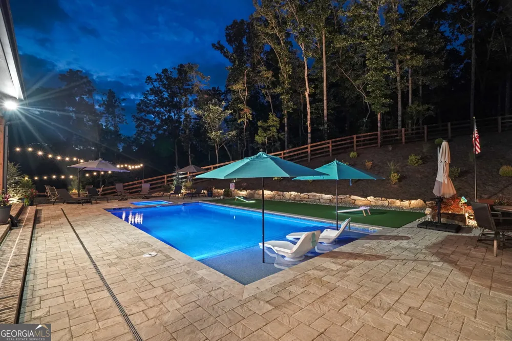 145 London RD Ball Ground, GA 30107