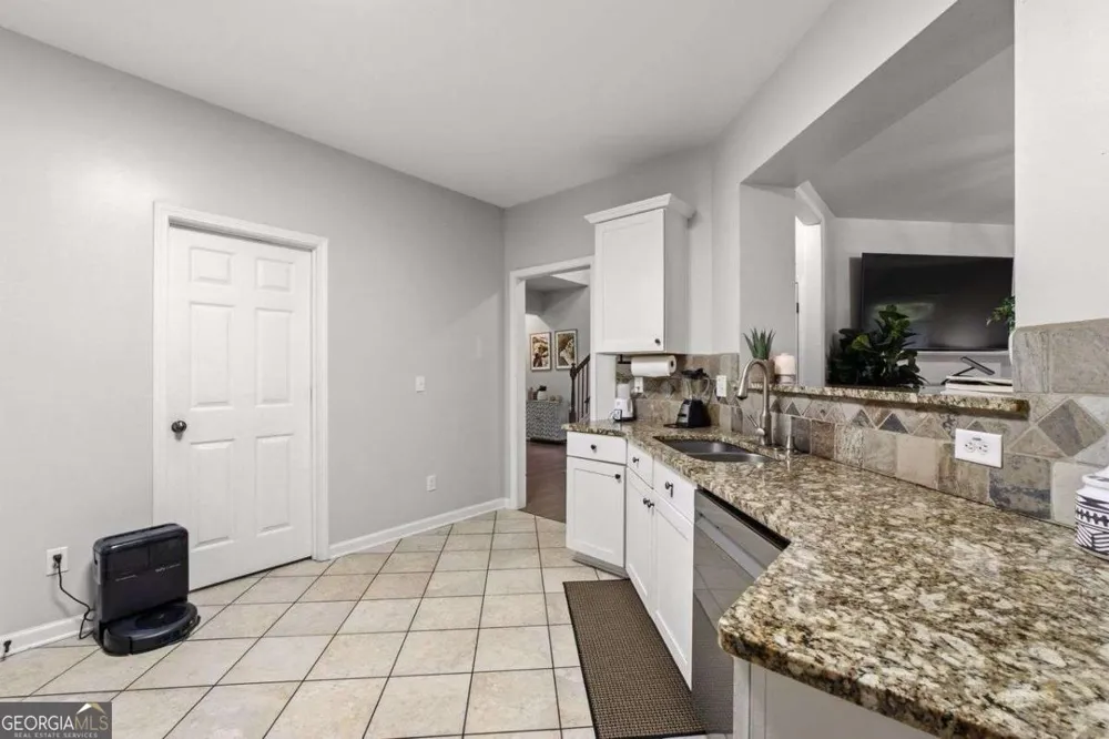 4922 Berkeley Oak CIR Peachtree Corners, GA 30092
