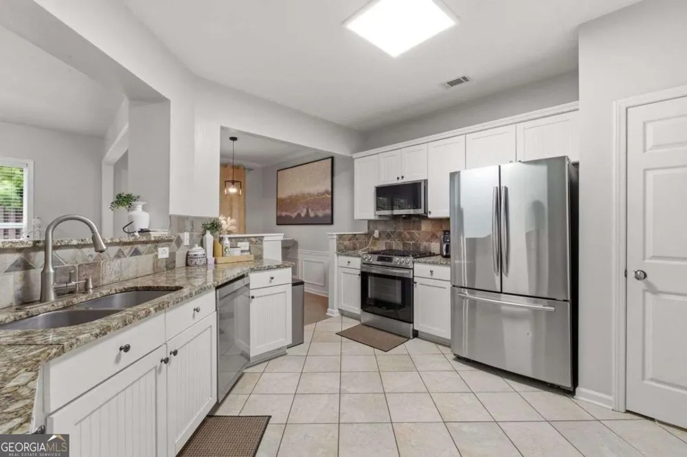 4922 Berkeley Oak CIR Peachtree Corners, GA 30092