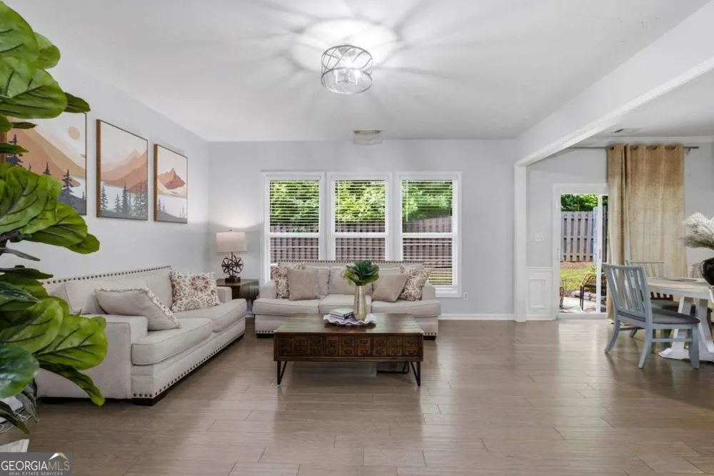 4922 Berkeley Oak CIR Peachtree Corners, GA 30092