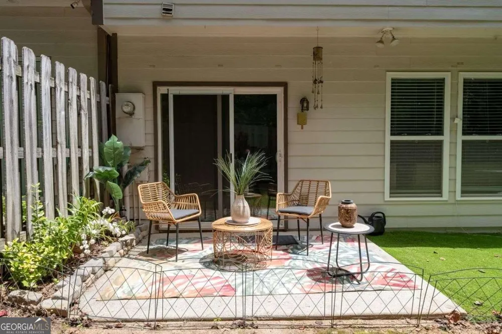4922 Berkeley Oak CIR Peachtree Corners, GA 30092