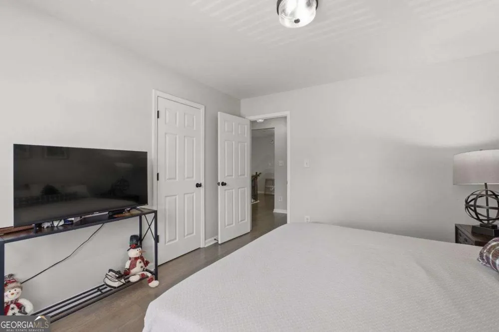 4922 Berkeley Oak CIR Peachtree Corners, GA 30092