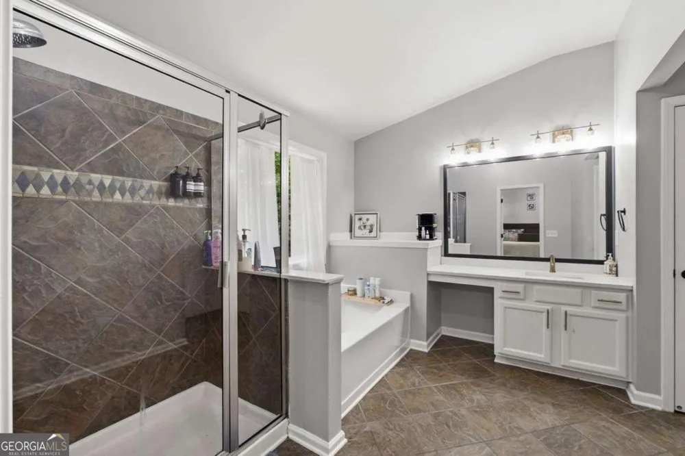 4922 Berkeley Oak CIR Peachtree Corners, GA 30092
