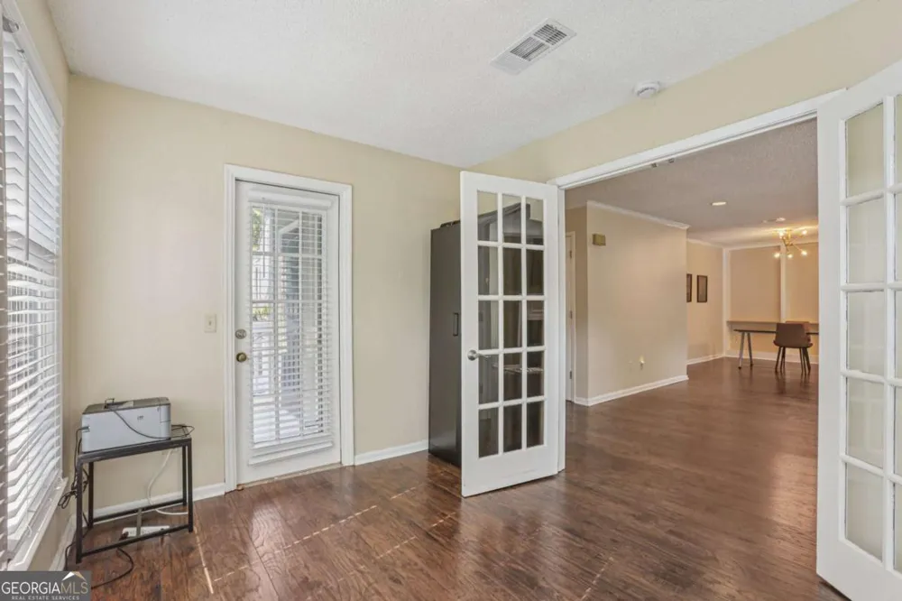 208 Bainbridge DR Sandy Springs, GA 30327