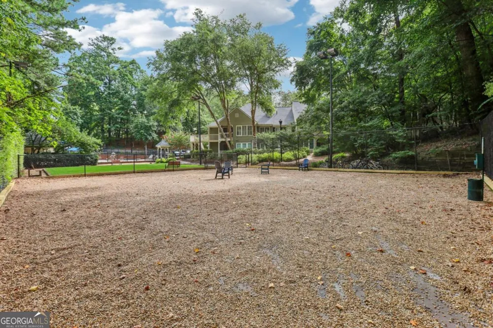 208 Bainbridge DR Sandy Springs, GA 30327