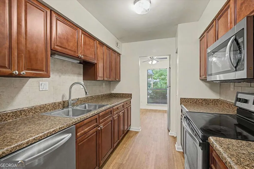 6350 Hawthorne TER Peachtree Corners, GA 30092