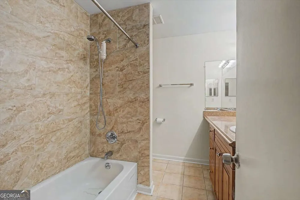 6350 Hawthorne TER Peachtree Corners, GA 30092