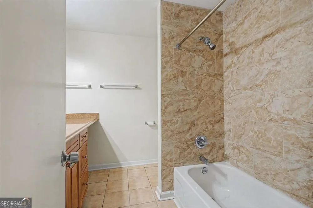 6350 Hawthorne TER Peachtree Corners, GA 30092