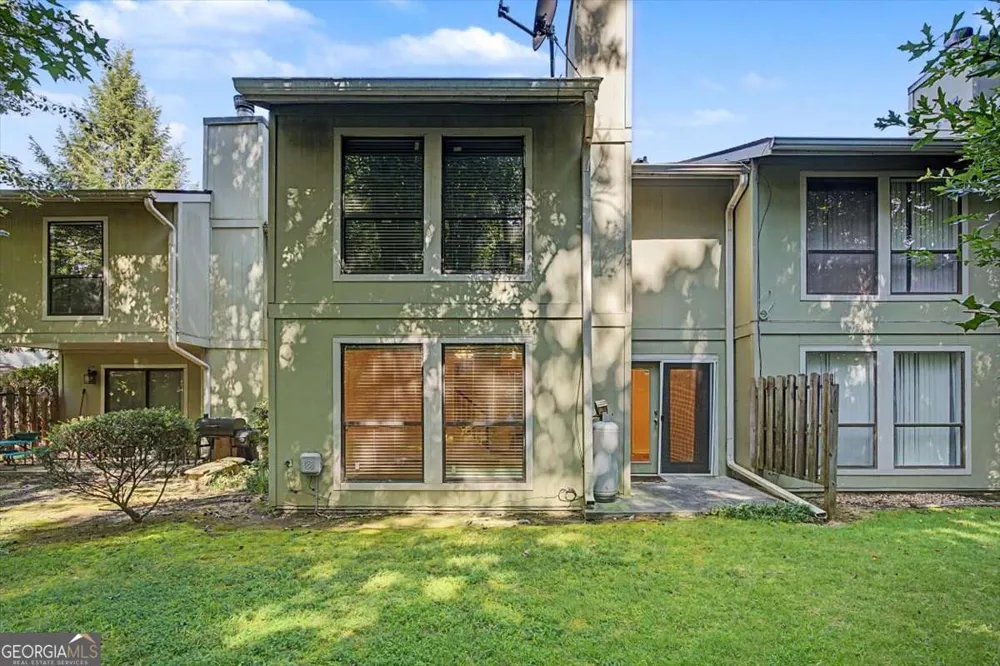6350 Hawthorne TER Peachtree Corners, GA 30092