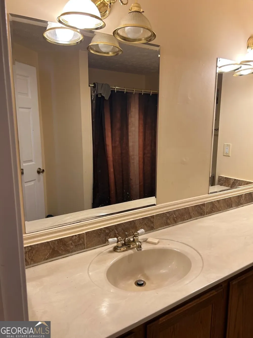 4262 Parkview CT Stone Mountain, GA 30083