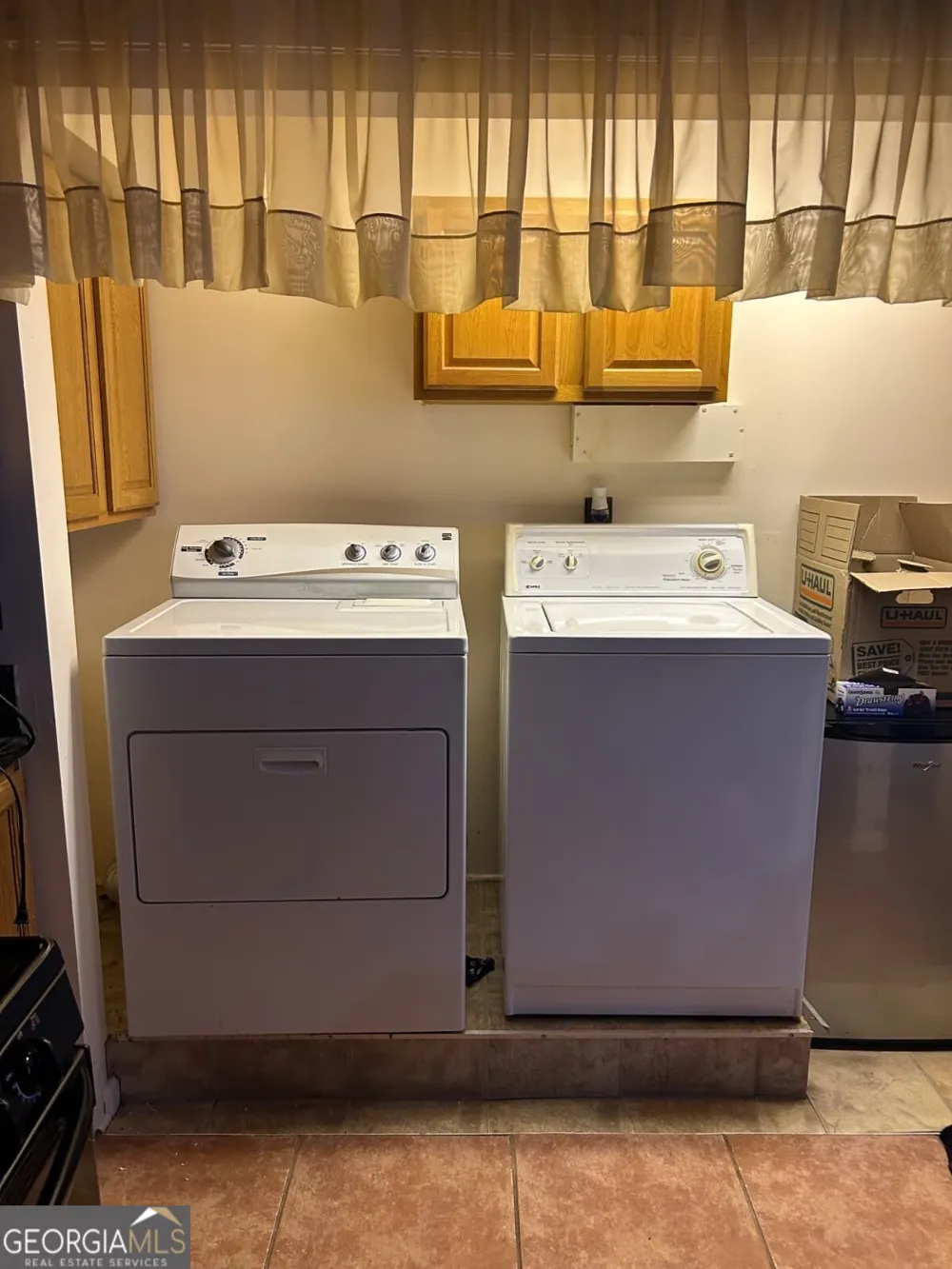 4262 Parkview CT Stone Mountain, GA 30083