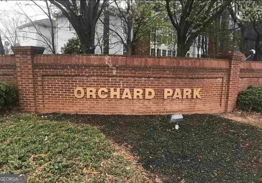 4262 Parkview CT Stone Mountain, GA 30083
