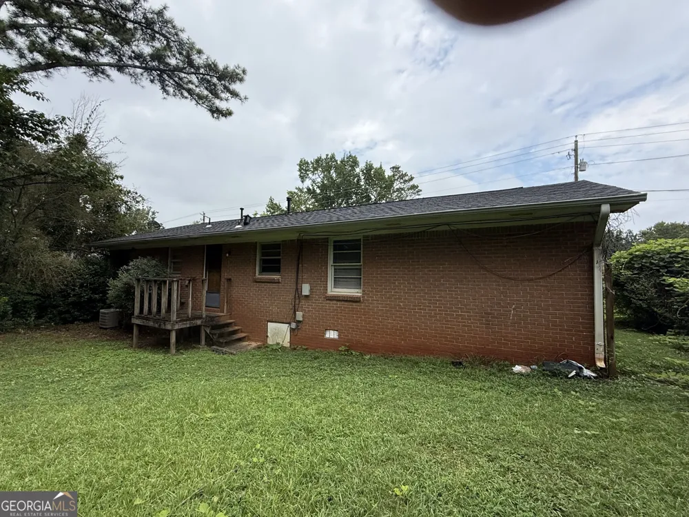 6988 Fielder RD Rex, GA 30273