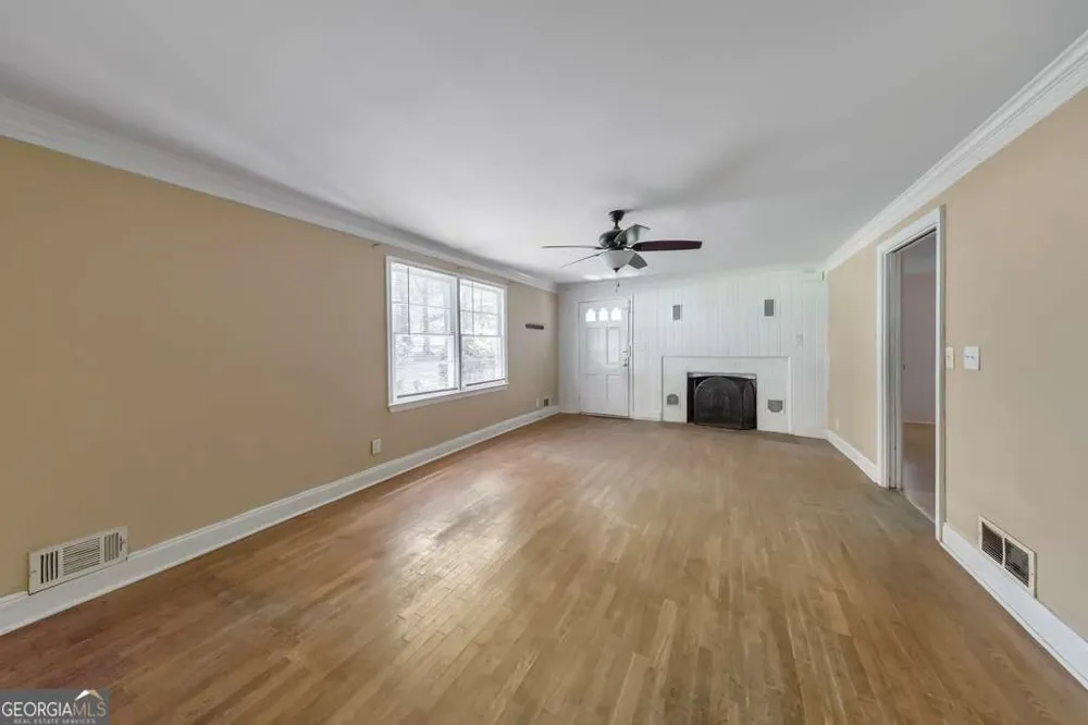 4259 Worth ST NW Acworth, GA 30101