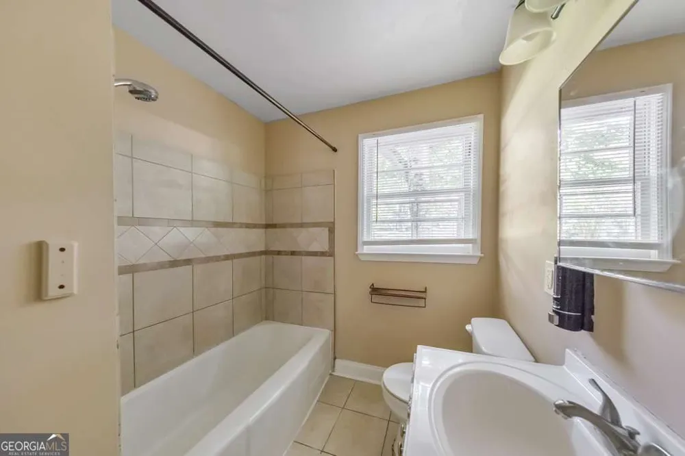 4259 Worth ST NW Acworth, GA 30101
