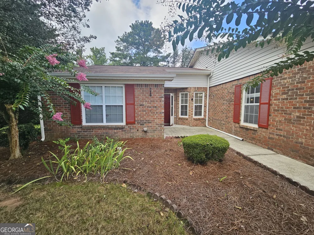 235 Monmouth DR Fayetteville, GA 30214