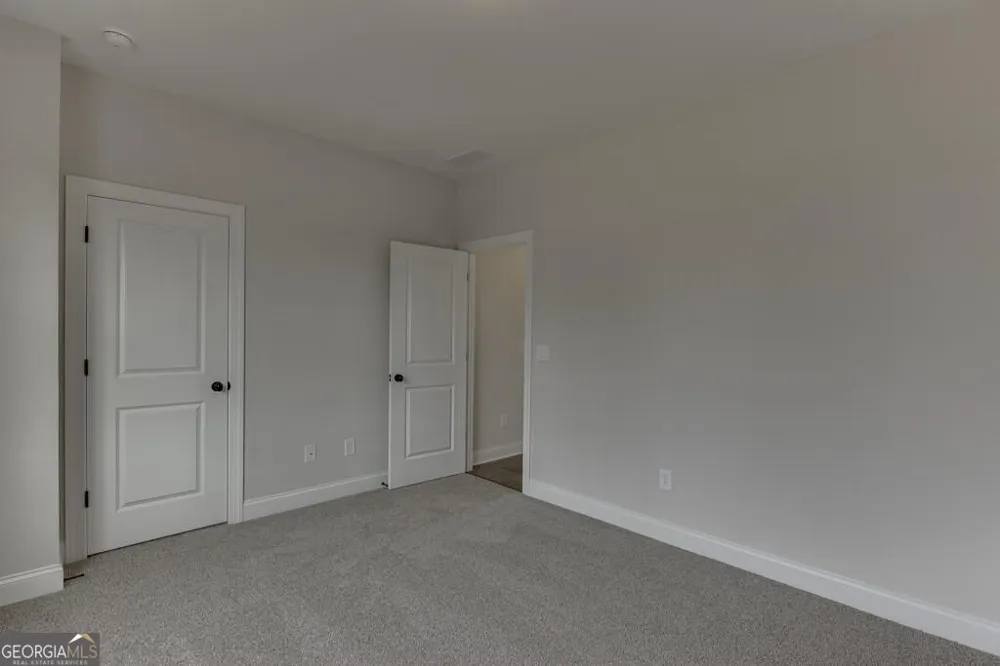 175 Swimming Pool RD Buford, GA 30518