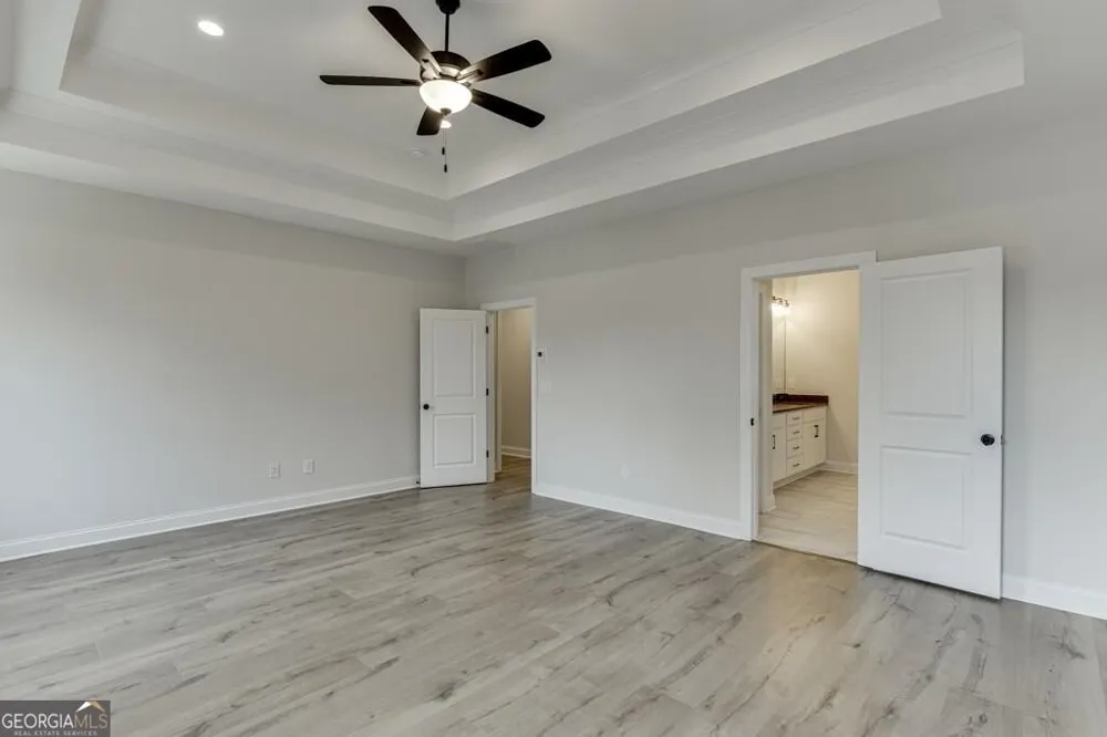 175 Swimming Pool RD Buford, GA 30518